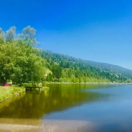 Futtertroegl * لاختال