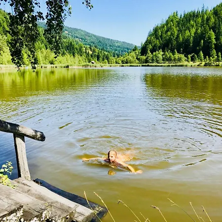 Futtertroegl * Lachtal